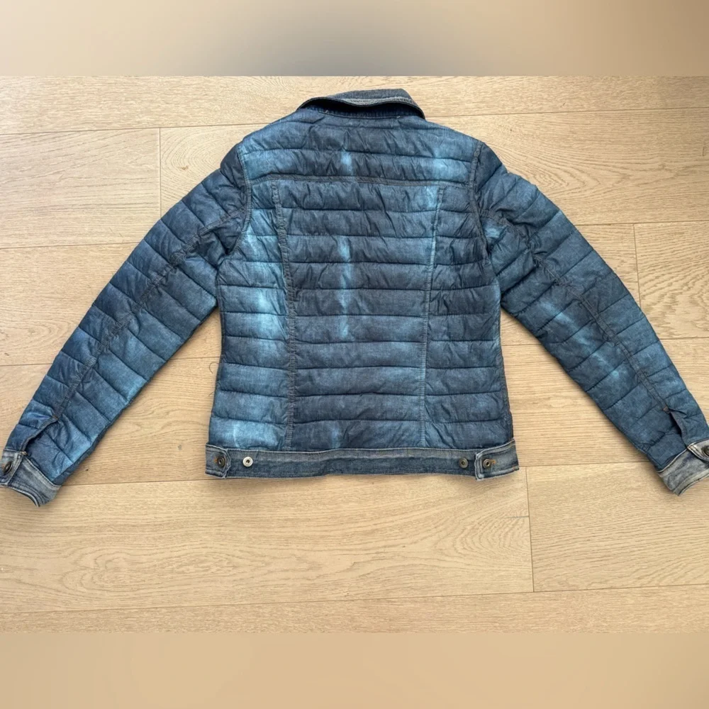 The Love Brand kids light faux denim puffer jacket with denim trim size L